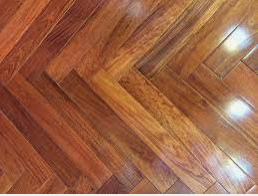 Sàn gỗ Căm xe tự nhiên xương cá