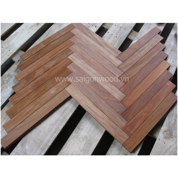 Sàn gỗ Chiu Liu tự nhiên  xương cá 